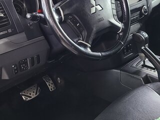 2012 Mitsubishi Pajero IV Рестайлинг 1, коричневый, 1800000 рублей, вид 4