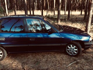 1993 Opel Astra C16NZ F, синий, 170000 рублей, вид 3