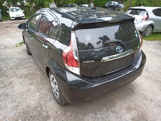 2016 Toyota Aqua I Рестайлинг, чёрный, 1100000 рублей, вид 2