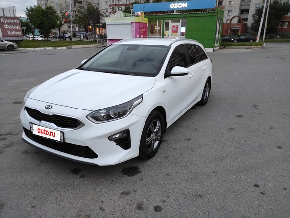 2019 Kia Ceed III, белый, 1600000 рублей - вид 1