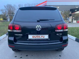 2008 Volkswagen Touareg I Рестайлинг, чёрный, 885000 рублей, вид 5