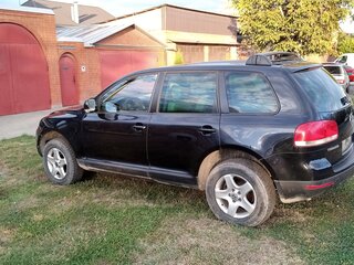 2008 Volkswagen Touareg I Рестайлинг, чёрный, 950000 рублей, вид 3