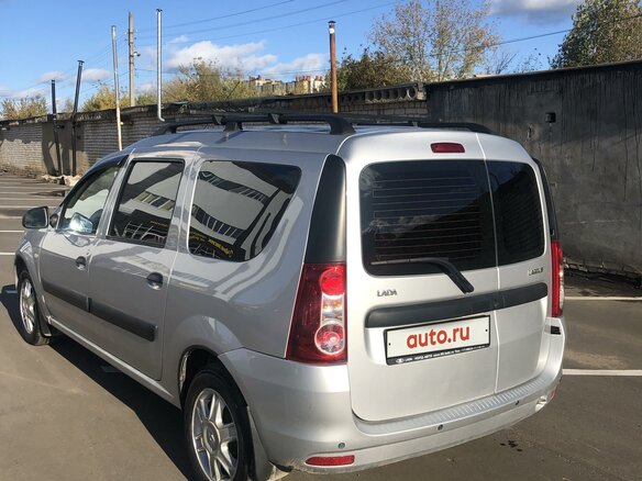 2017 Lada (ВАЗ) Largus I, серебристый, 900000 рублей - вид 2