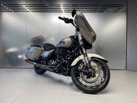 2023 Harley-Davidson CVO Street Glide, серебристый, 6490000 рублей, вид 1