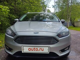 2017 Ford Focus III Рестайлинг, серебристый, 1200000 рублей, вид 1