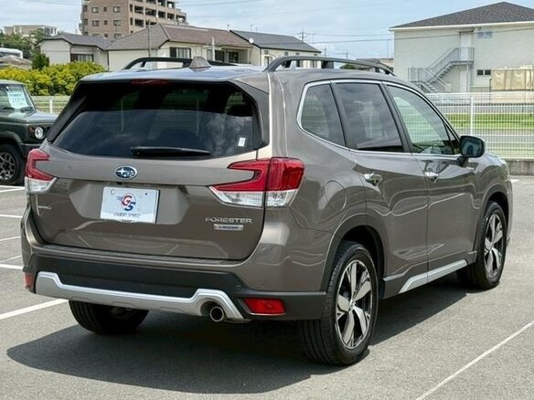 2020 Subaru Forester MHEV V, коричневый, 2120000 рублей - вид 7