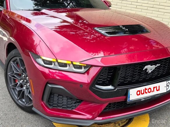 2025 Ford Mustang VII, красный - вид 4