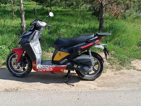 2006 Aprilia SportCity 200, чёрный, 150000 рублей, вид 5