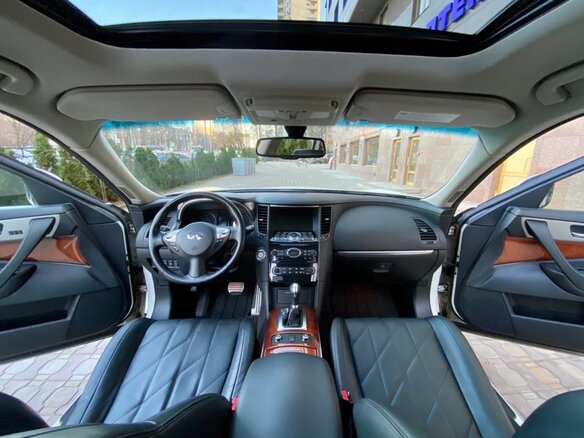 2013 Infiniti FX30d II (S51) Рестайлинг, белый, 2800000 рублей - вид 11