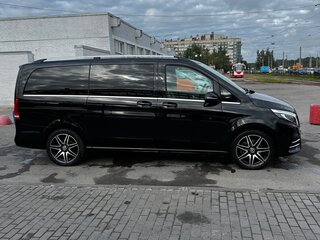 2022 Mercedes-Benz V-Класс Long 300 d длинный III (W447) Рестайлинг, чёрный, 9000000 рублей, вид 5