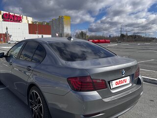 2013 BMW 5 серии 528i xDrive VI (F10/F11/F07) Рестайлинг, серый, 2500000 рублей, вид 5