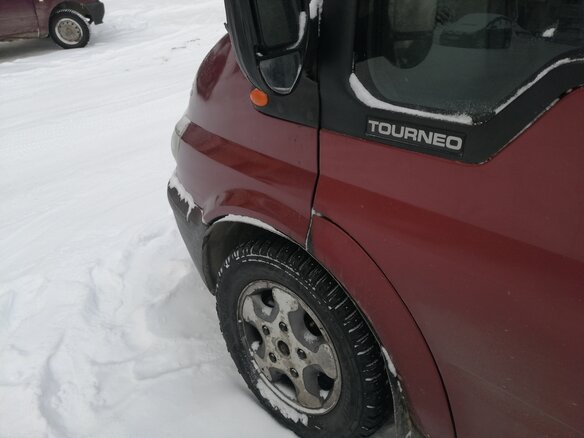 2001 Ford Tourneo, красный, 420000 рублей - вид 5