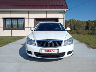 2011 Skoda Octavia II (A5) Рестайлинг, белый, 780000 рублей, вид 5