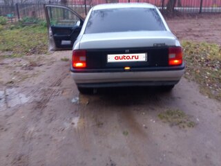 1991 Opel Vectra KAT A, серебристый, 100000 рублей, вид 4