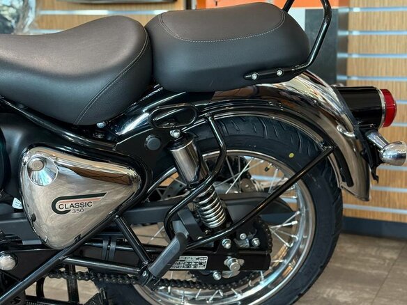 2026 Royal Enfield Classic 350, серый, 526000 рублей - вид 8