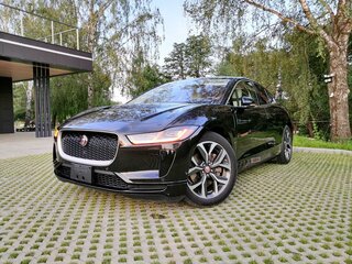 2018 Jaguar I-Pace I, чёрный, 3900000 рублей, вид 3