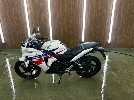 2013 Honda CBR 250R, белый, 250000 рублей, вид 1