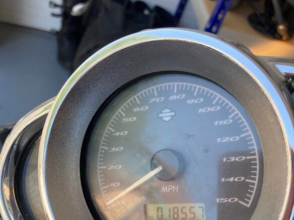 2007 Harley-Davidson V-Rod, красный, 1050000 рублей - вид 4