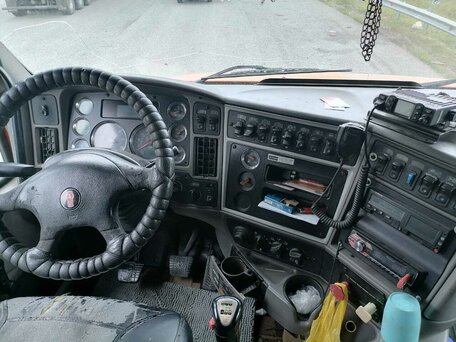 2009 Kenworth T2000, оранжевый, 2390000 рублей, вид 3