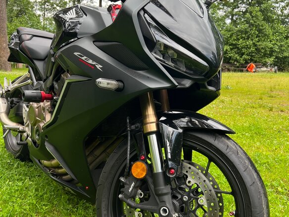 2021 Honda CBR 650R, чёрный, 1245000 рублей - вид 5