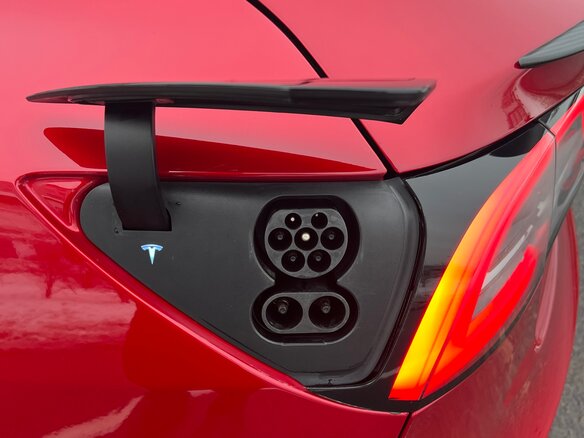 2021 Tesla Model 3 Performance I, красный, 3750000 рублей - вид 6
