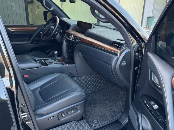 2018 Lexus LX 570 III Рестайлинг 2, чёрный, 11000000 рублей - вид 12