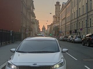 2018 Kia Cerato III Рестайлинг (Classic), белый, 1300000 рублей, вид 2