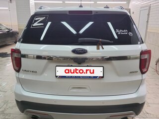 2016 Ford Explorer V Рестайлинг, белый, 2700000 рублей, вид 5