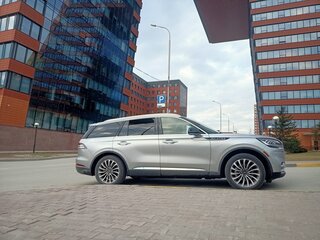 2019 Lincoln Aviator II, серебристый, 5980000 рублей, вид 3