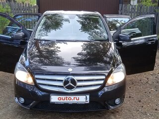 2014 Mercedes-Benz B-Класс 200 II (W246), чёрный, 1450000 рублей, вид 3