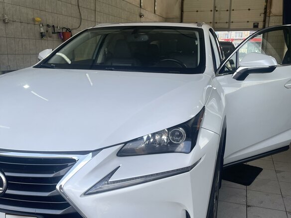 2015 Lexus NX 200t I, белый, 3250000 рублей - вид 4