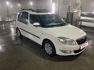 2011 Skoda Roomster I Рестайлинг, белый, 645000 рублей, вид 4
