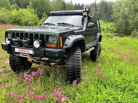 1997 Jeep Cherokee II (XJ) Рестайлинг, зелёный - вид 1