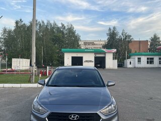 2018 Hyundai Solaris II, серый, 970000 рублей, вид 1