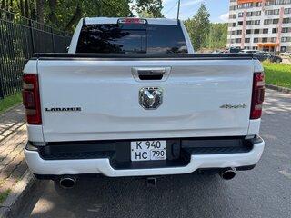 2019 Ram 1500 Crew Cab V, белый, 6500000 рублей, вид 5