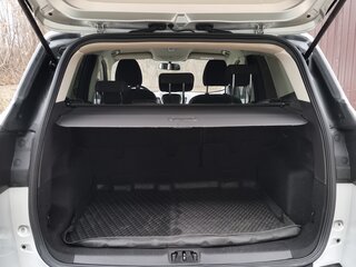 2018 Ford Kuga II Рестайлинг, серебристый, 1670000 рублей, вид 5