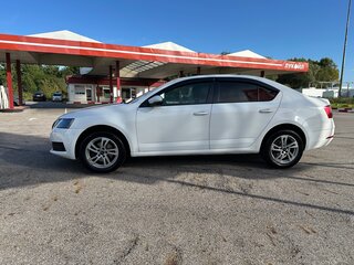 2018 Skoda Octavia III (A7) Рестайлинг, белый, 1550000 рублей, вид 5