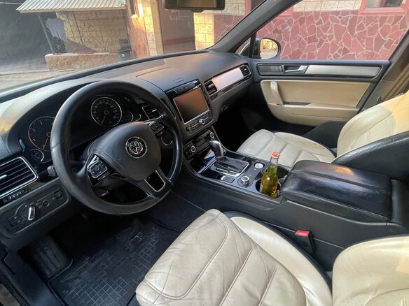 2010 Volkswagen Touareg II, чёрный, 1485000 рублей - вид 6