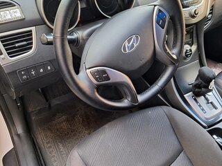 2013 Hyundai Elantra V (MD), белый, 1240000 рублей, вид 5