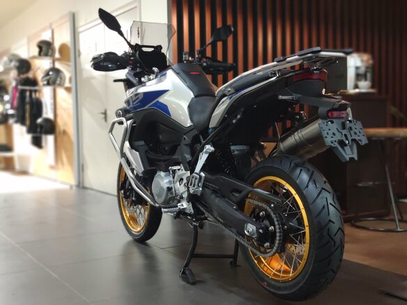 2026 Voge 900DSX, серебристый, 1033000 рублей - вид 5