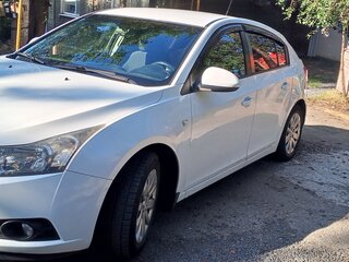2012 Chevrolet Cruze I, белый, 600000 рублей, вид 3