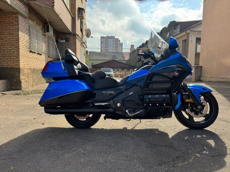 2017 Honda GL 1800 Gold Wing, синий, 2090000 рублей, вид 4