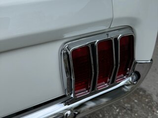 1965 Ford Mustang I, белый, 8990000 рублей, вид 2