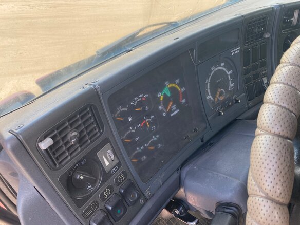 2007 Scania 4-Series, красный, 2550000 рублей - вид 17