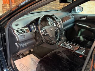 2018 Toyota Camry VII (XV50) Рестайлинг 2, чёрный, 2700000 рублей, вид 4