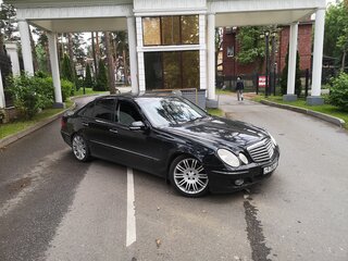 2007 Mercedes-Benz E-Класс 230 III (W211, S211) Рестайлинг, чёрный, 1050000 рублей, вид 2