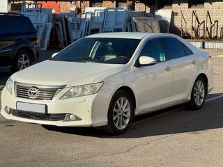 2012 Toyota Camry VII (XV50), белый, 1540000 рублей, вид 1