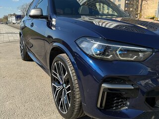 2021 BMW X5 M50d IV (G05/G18), синий, 9100000 рублей, вид 3