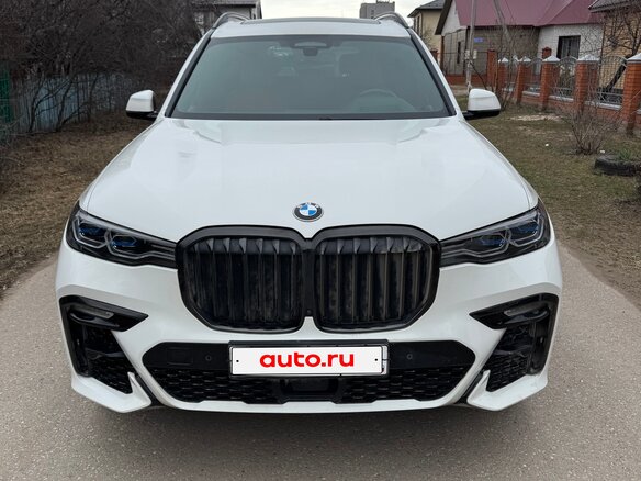 2020 BMW X7 30d I (G07), белый, 8200000 рублей