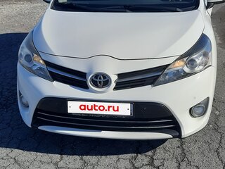 2014 Toyota Verso I Рестайлинг, белый, 1480000 рублей, вид 1